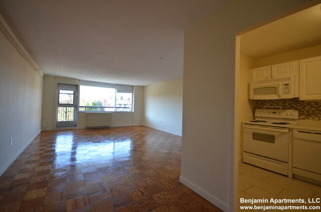 75 Monmouth St, Unit 1