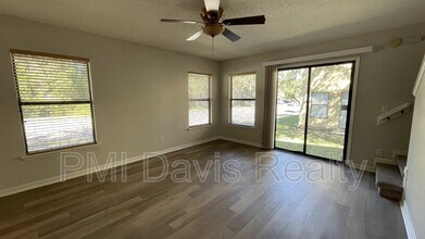 4609 Playschool Dr in Jacksonville, FL - Building Photo - Building Photo