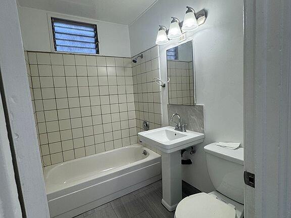 property at 1076 Mira Mar Ave