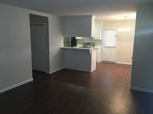 1225 Centipede Dr in Rocky Mount, NC - Foto de edificio - Building Photo