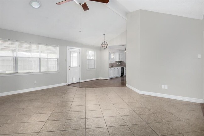 17622 Heritage Cove Dr in Webster, TX - Building Photo - Building Photo