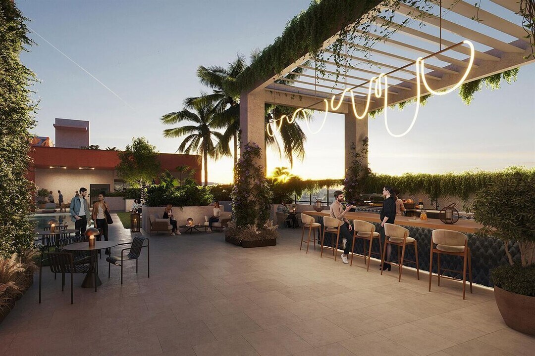 2160 N Miami Ave in Miami, FL - Building Photo