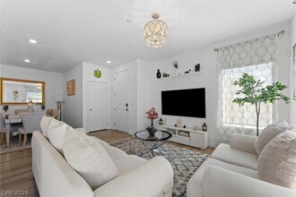 237 Callen Falls Ave in Henderson, NV - Building Photo - Building Photo