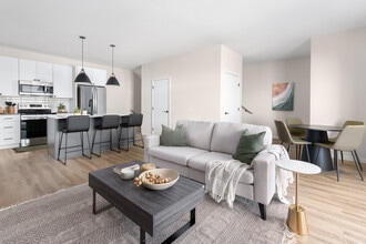 Norheim Townhomes in Maple Grove, MN - Foto de edificio - Building Photo