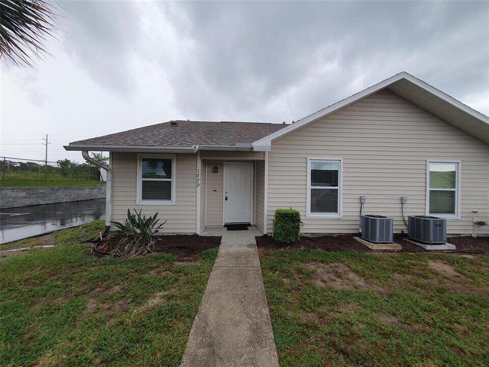 1779 Orange Blvd Way in Palm Harbor, FL - Building Photo