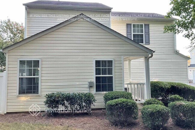 566 Windcroft Cir NW in Acworth, GA - Foto de edificio - Building Photo