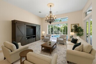 511 SW Squire Johns Ln in Palm City, FL - Building Photo - Building Photo