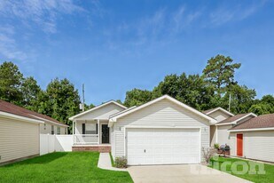 21439 Cherry Canyon Ln in Tomball, TX - Building Photo