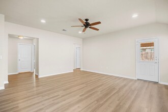 5816 Roderick Dr in Austin, TX - Building Photo - Building Photo