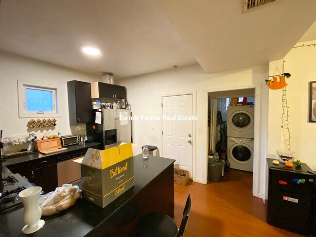 93A Hillside St, Unit 1
