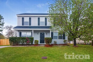 438 Oakbrook Village Rd in Columbia, SC - Building Photo