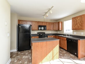 3579 Thornaby Cir in Winston-Salem, NC - Foto de edificio - Building Photo