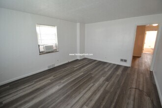 202 Clark Rd in Cincinnati, OH - Building Photo - Building Photo