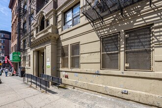 707 Saint Nicholas Ave in New York, NY - Foto de edificio - Building Photo
