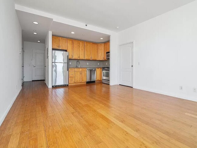 504 W 136th St in New York, NY - Building Photo - Building Photo