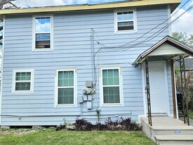 217 Cockerel St in Houston, TX - Building Photo