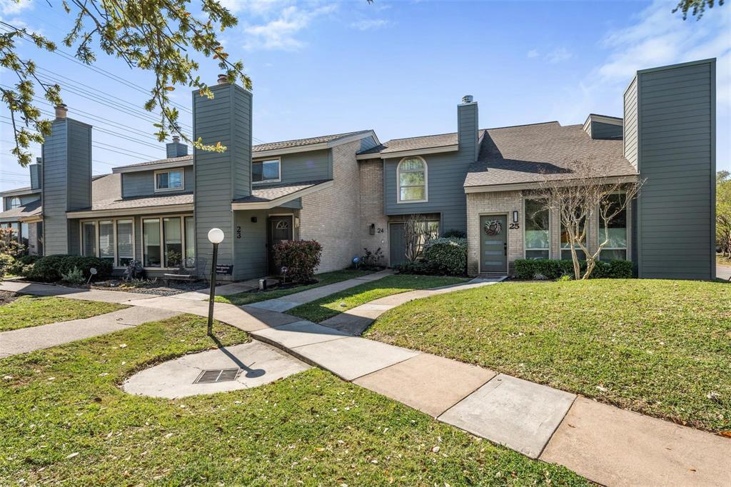 10811 Greenwillow Dr in Houston, TX - Building Photo