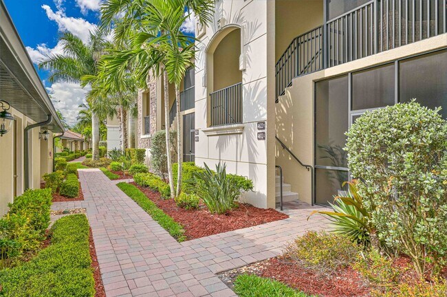 28042 Bridgetown Ct in Bonita Springs, FL - Building Photo - Building Photo