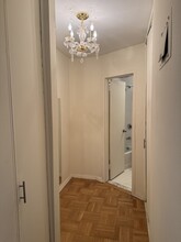 12510 Queens Blvd in Kew Gardens, NY - Building Photo - Building Photo