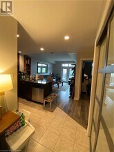 396 Plains Rd E in Burlington, ON - Building Photo - Building Photo