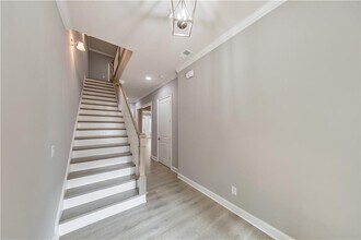 3287 Artessa Ln NE in Roswell, GA - Building Photo - Building Photo