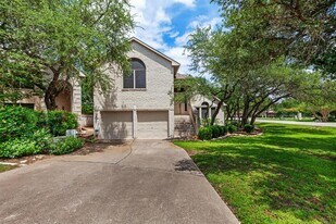 2 Muirfield Greens Cove in Lakeway, TX - Building Photo