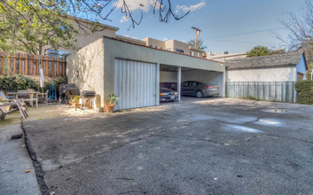 4823 Cleon Ave, Unit A in North Hollywood, CA - Building Photo - Building Photo