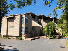 50 Waiohuli St, Unit F in Kihei, HI - Building Photo - Building Photo