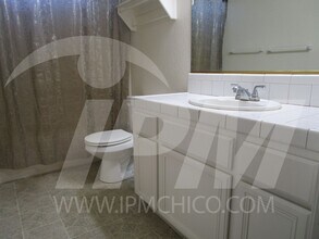 143 W 3rd Ave in Chico, CA - Building Photo - Building Photo