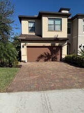 2877 Bard St in Palm Springs, FL - Building Photo - Building Photo