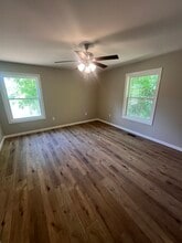 15 Hillcrest Dr in Bruceton, TN - Building Photo - Building Photo