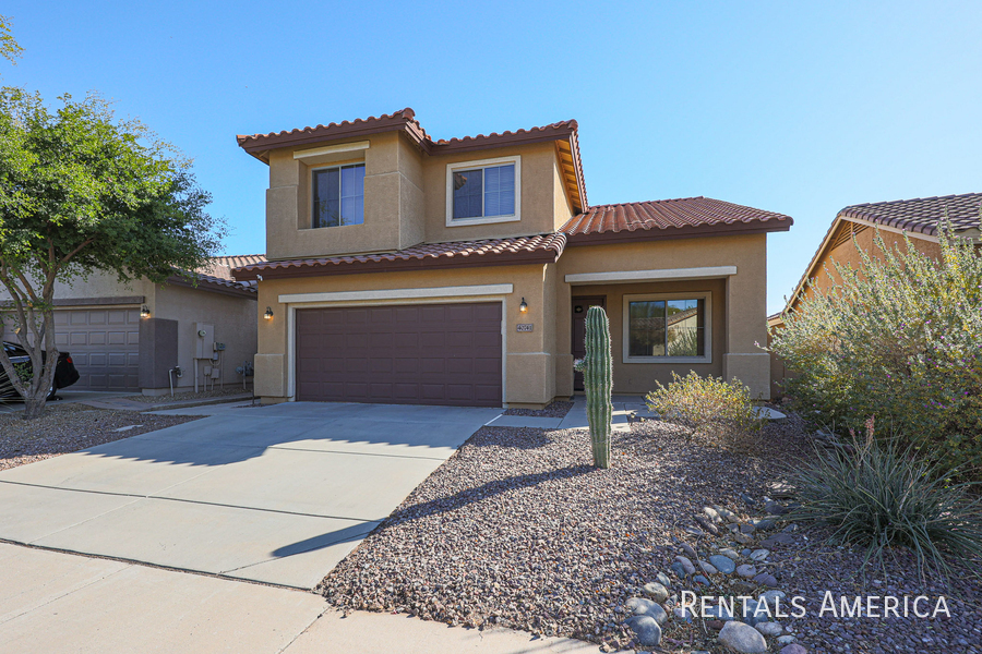 40741 N Citrus Canyon Trail in New River, AZ - Building Photo