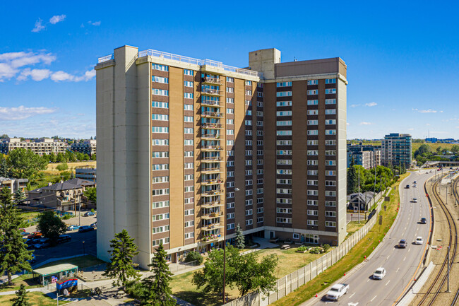 Bridgeland Place in Calgary, AB - Building Photo - Building Photo