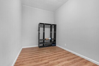 114 N Highland Ave in Baltimore, MD - Building Photo - Building Photo