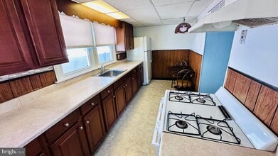 126 3rd St in Feasterville-Trevose, PA - Building Photo - Building Photo