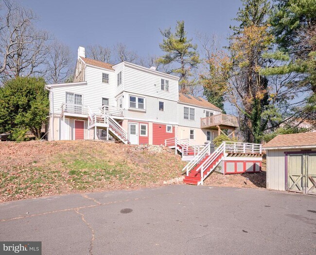 5667 Old York Rd in Buckingham, PA - Building Photo - Building Photo