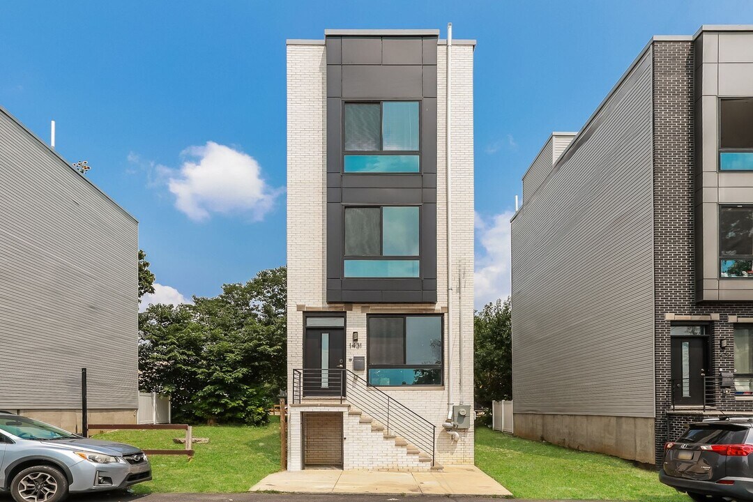 1431 Hanson St in Philadelphia, PA - Building Photo