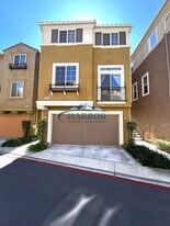 1322 Harmony Way in Torrance, CA - Building Photo