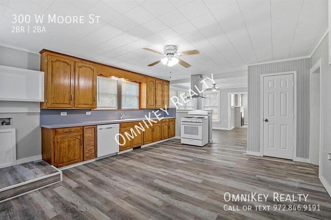 property at 300 W Moore St