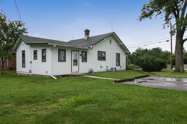 821 S Anna Lee Ln in Bloomington, IN - Building Photo - Building Photo