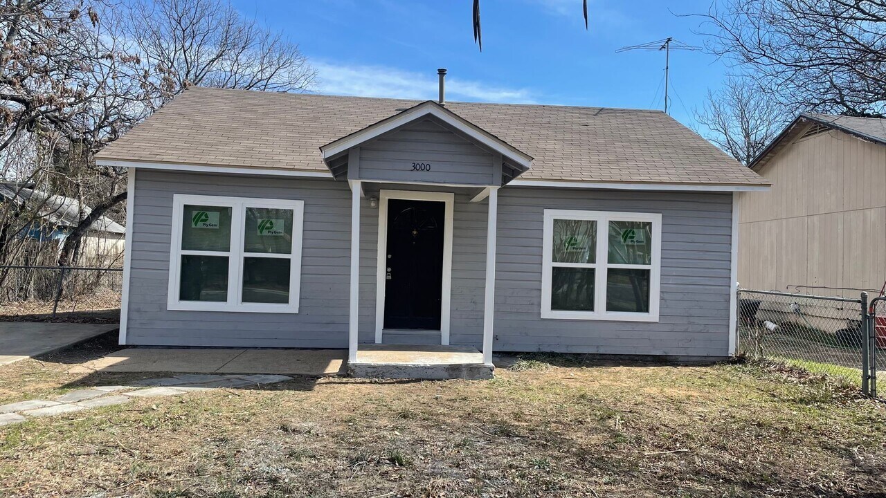 3000 Hiawatha Trail in Fort Worth, TX - Building Photo