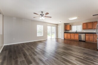 3044 Park Ridge Ave in Mulberry, FL - Building Photo - Building Photo