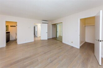 1125 16th St in Santa Monica, CA - Building Photo - Building Photo