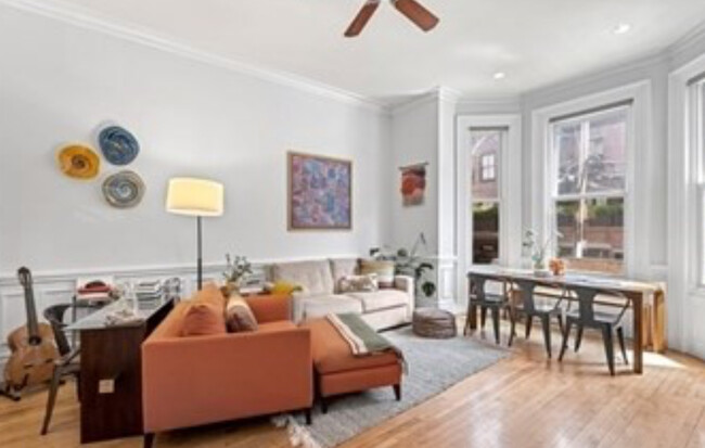 220 Boylston St, Unit 3 in Boston, MA - Building Photo - Building Photo
