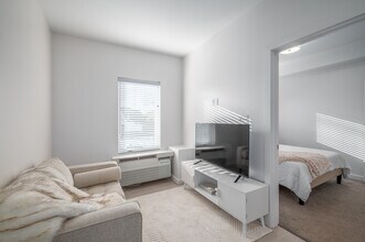 Franklin West in Cleveland, OH - Foto de edificio - Interior Photo