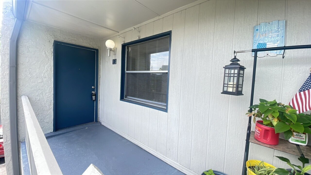 5107 Curry Ford Rd in Orlando, FL - Building Photo