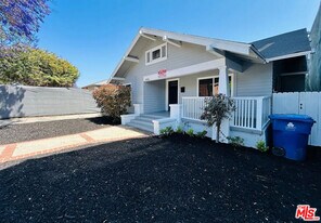 14726 Friar St in Los Angeles, CA - Building Photo