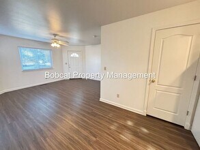 1407 Mission St in Gardnerville, NV - Building Photo - Building Photo