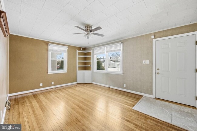 3413 Yardley Dr in Dundalk, MD - Building Photo - Building Photo