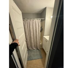 96 Calumet St, Unit 2 in Boston, MA - Foto de edificio - Building Photo